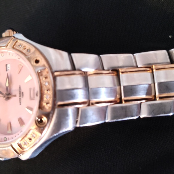 Invicta watch. Pink Mother of pearl face. - Picture 5 of 9